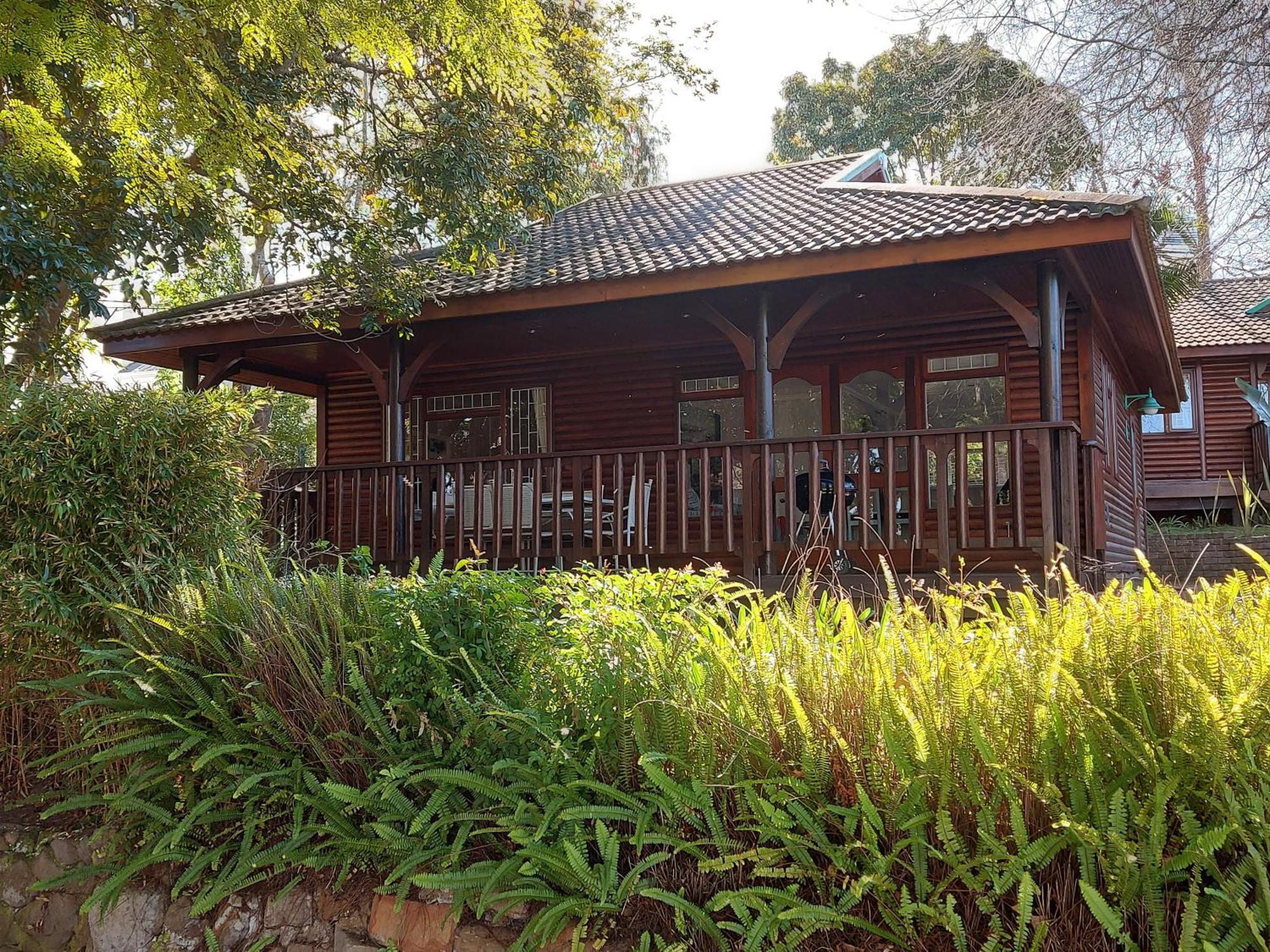 Knysna River Club By First Private Stays Bagian luar foto