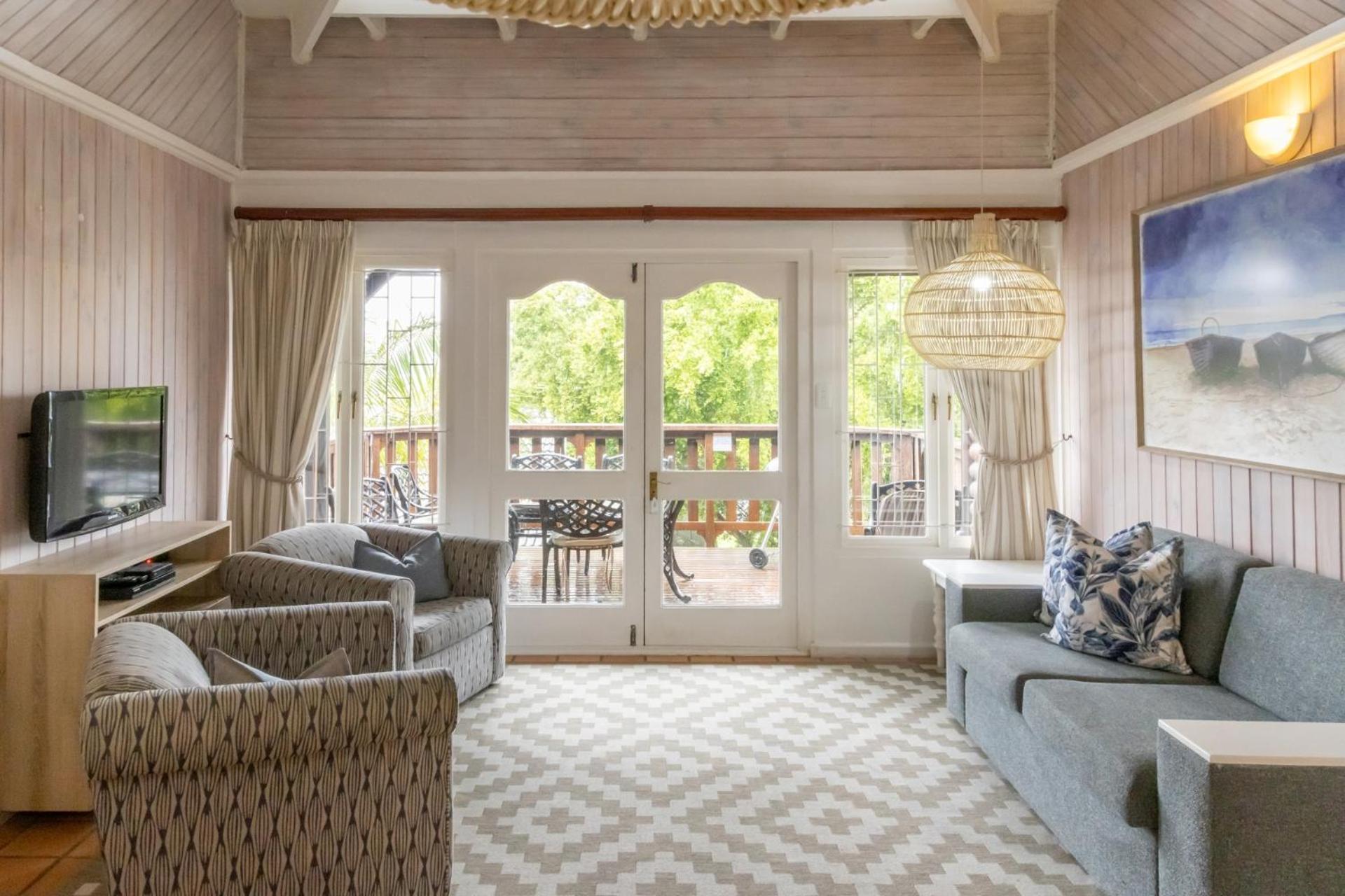 Knysna River Club By First Private Stays Bagian luar foto