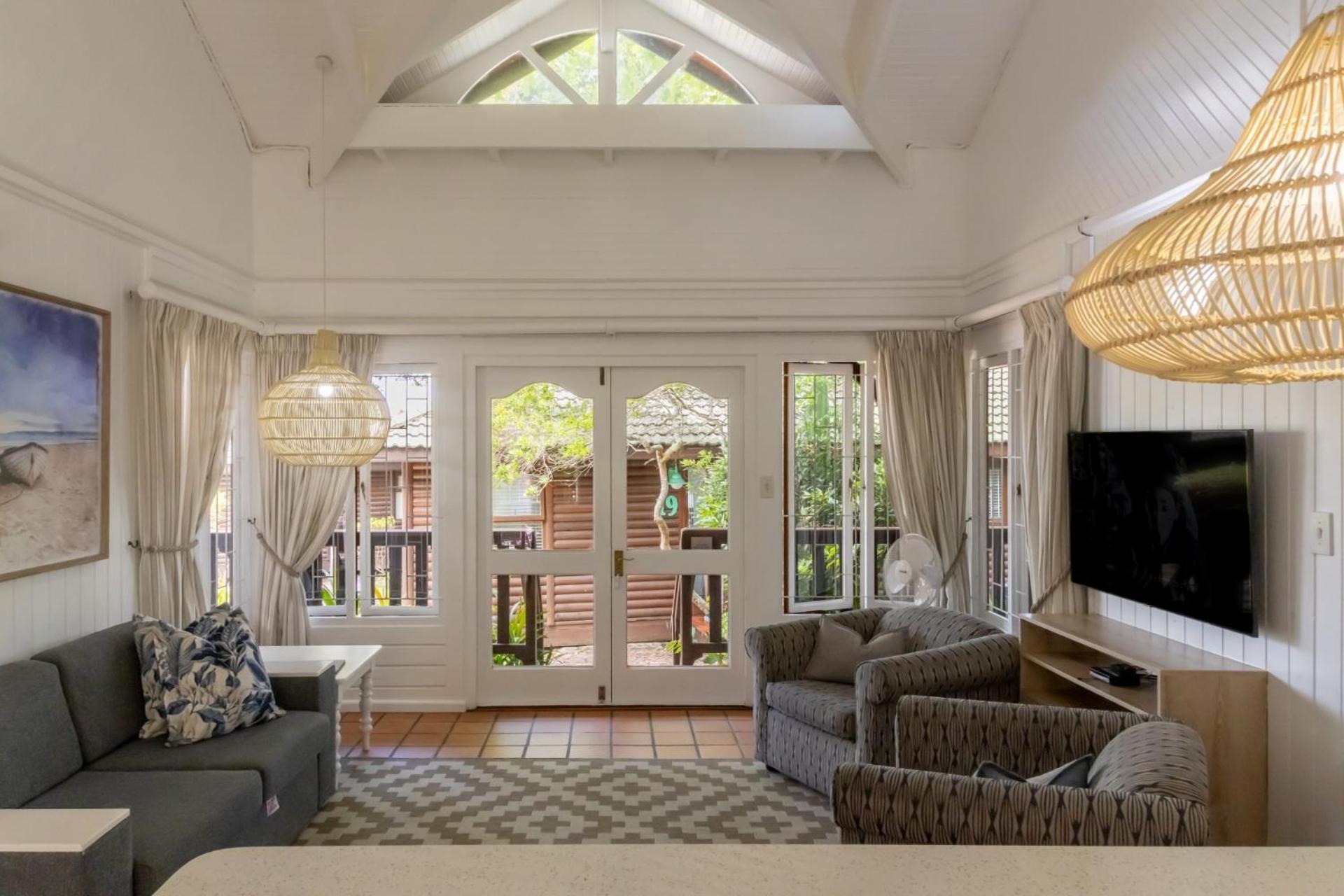 Knysna River Club By First Private Stays Bagian luar foto
